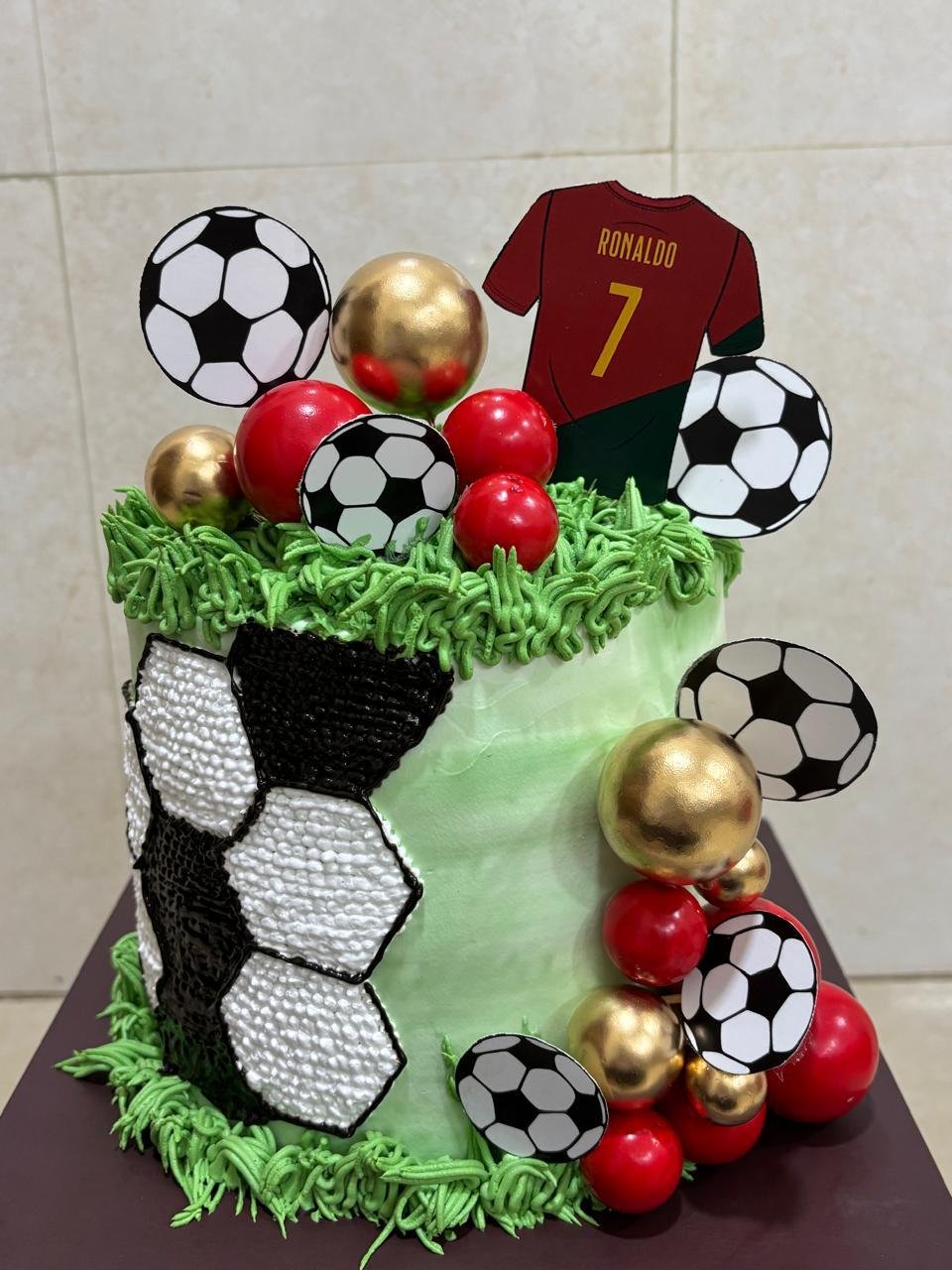 The Cakistry Custom Cake Creation
